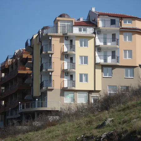 Apartment пашови *